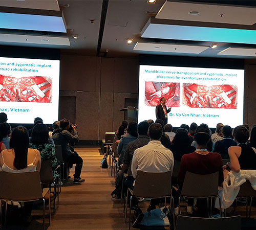 BÁO CÁO VIÊN TẠI HỘI NGHỊ QUỐC TẾ RHEIN’83 TẠI TÂY BAN NHA BÁO CÁO VIÊN TẠI HỘI NGHỊ QUỐC TẾ RHEIN’83 TẠI TÂY BAN NHA